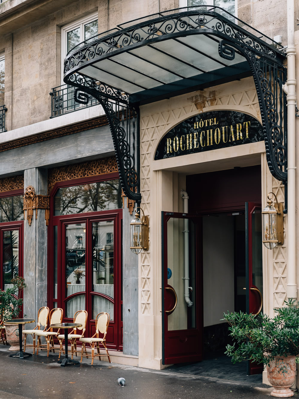 Cheap and luxury hotels in Montmartre Paris