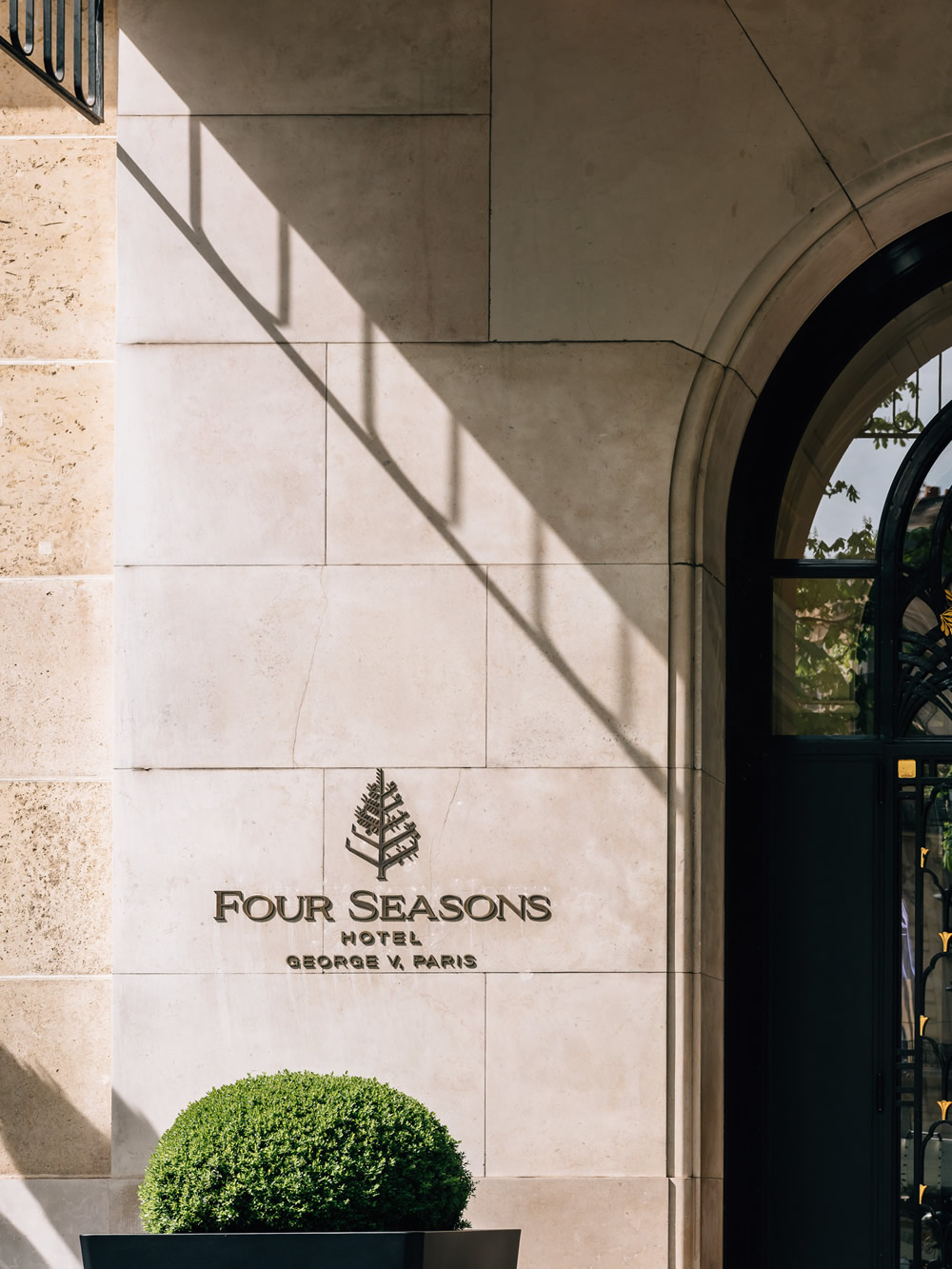 Best luxury hotels in Paris