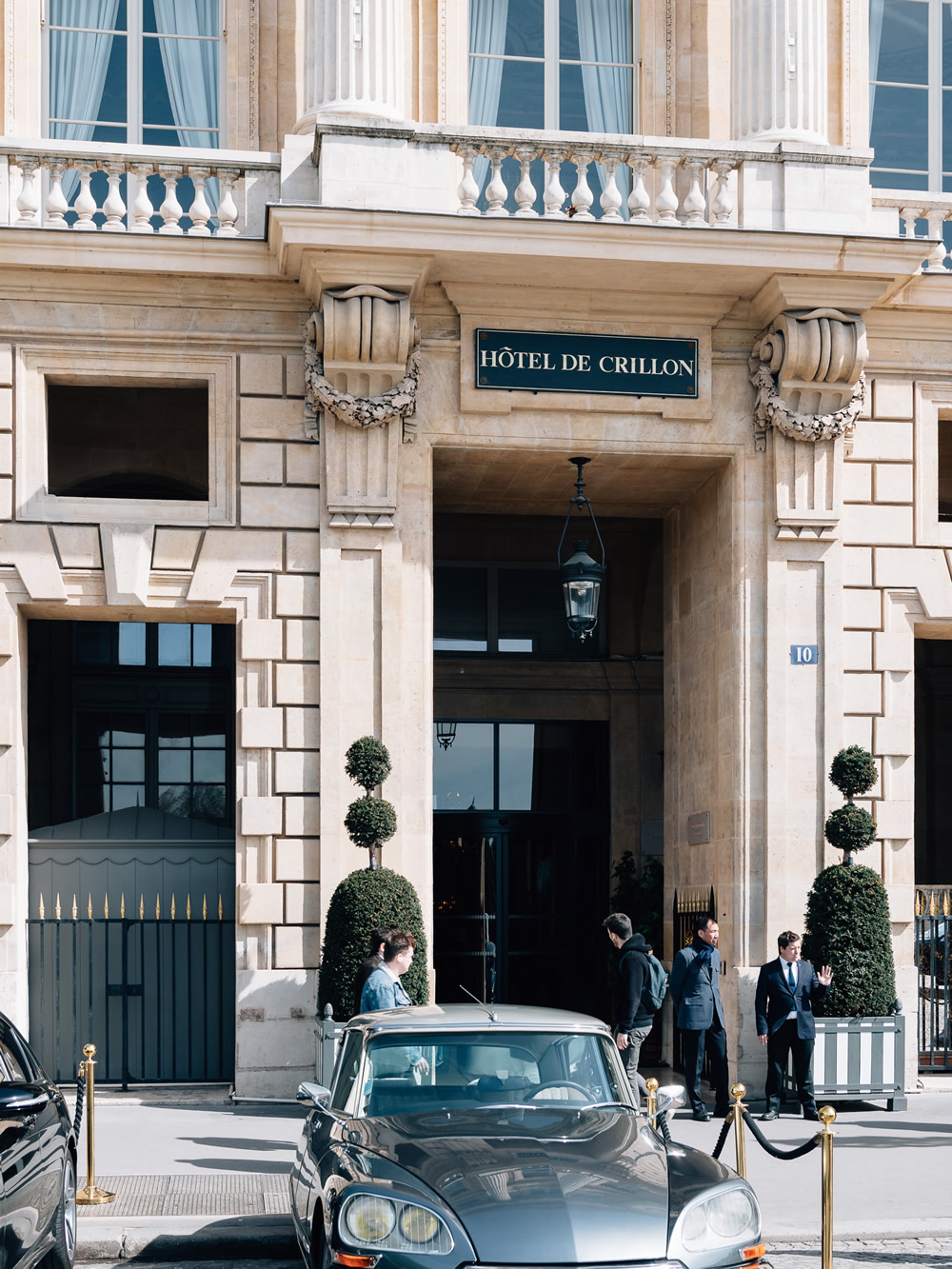 Best five star hotels in paris