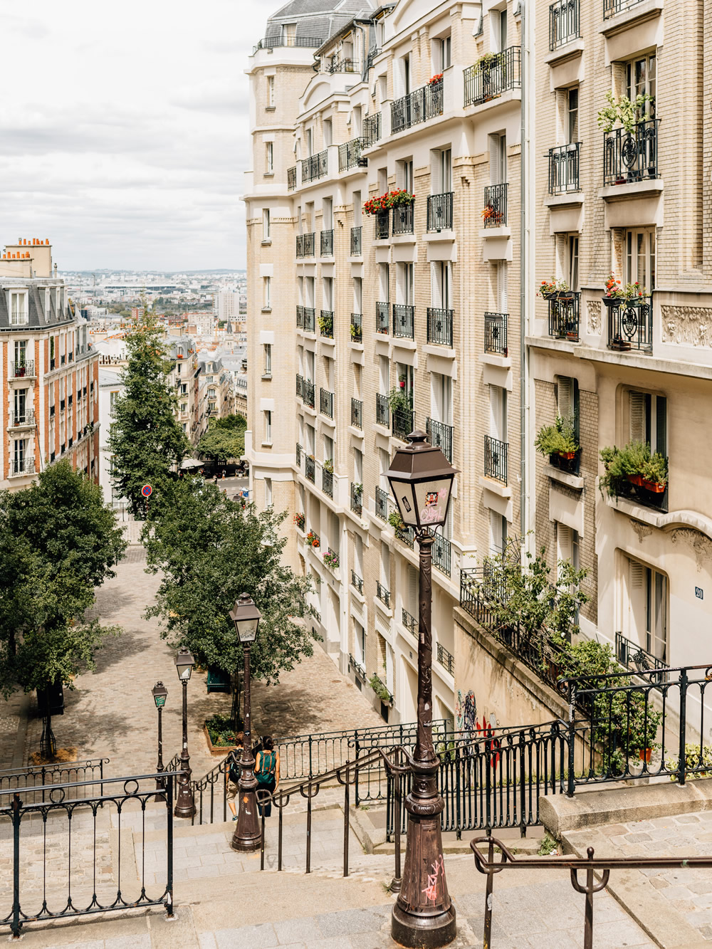 Discover the painters and artists' district in Paris