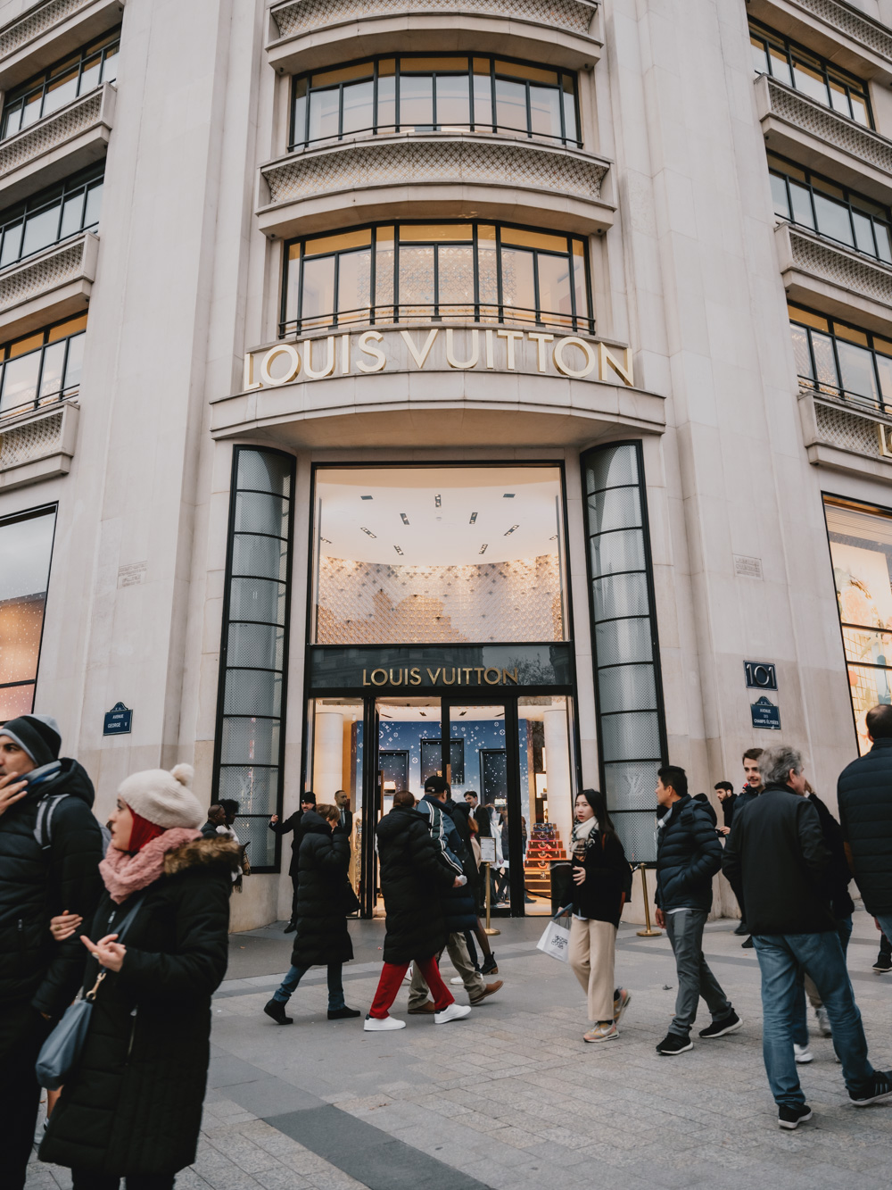 Paris winter & summer sales 2023/2024 best shopping tips! This is Paris