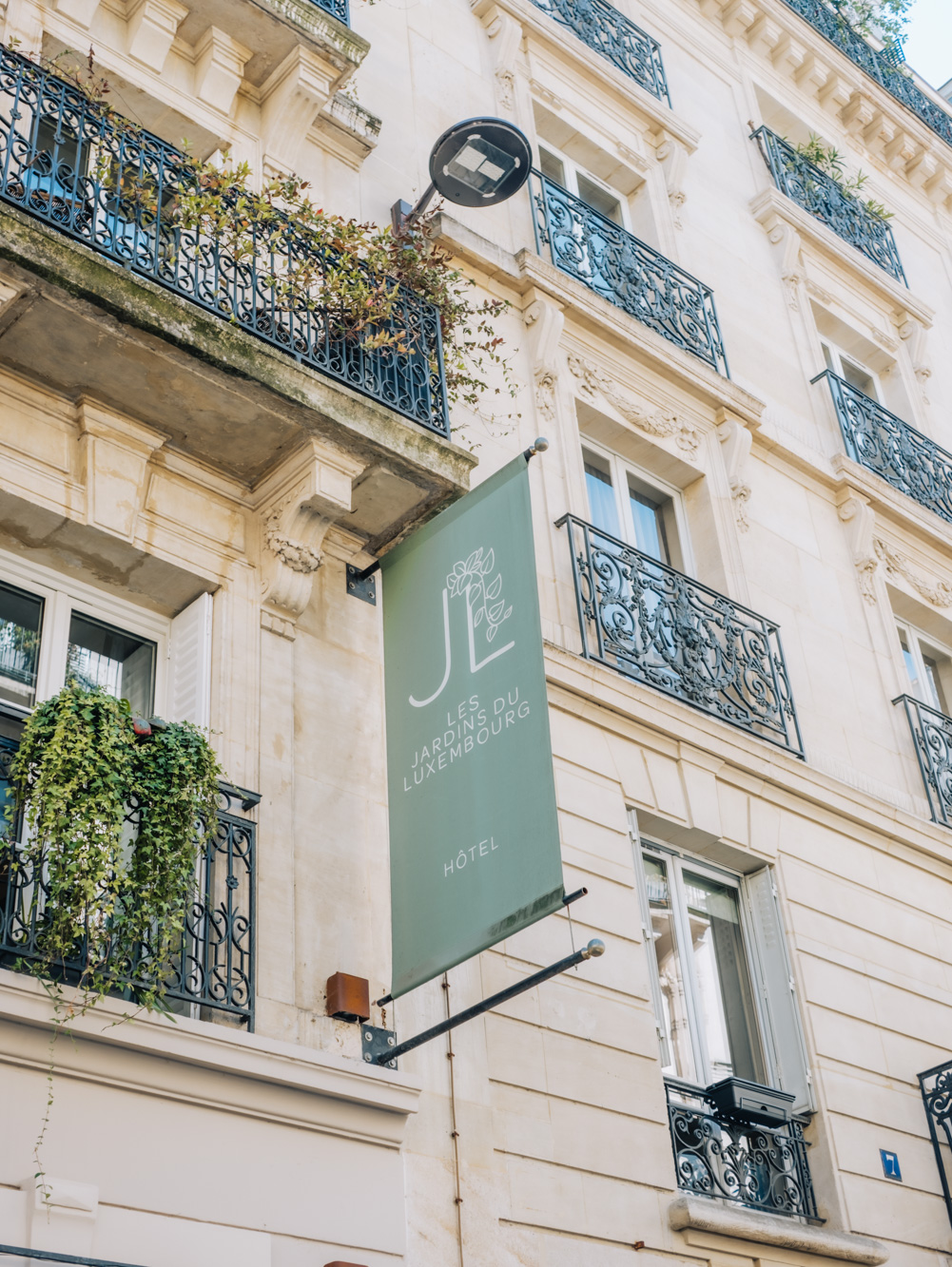 Staying in Paris with the family
